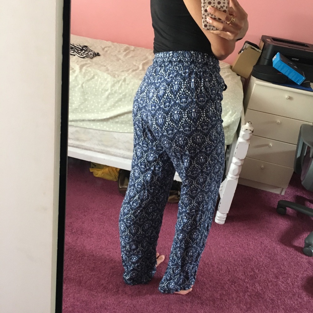 Patterned pants - Picture 2 of 4